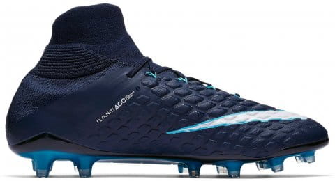 football shoes hypervenom