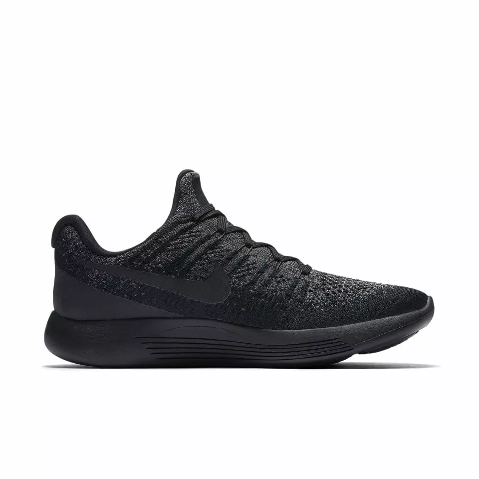 Nike lunarepic hot sale flyknit triple black