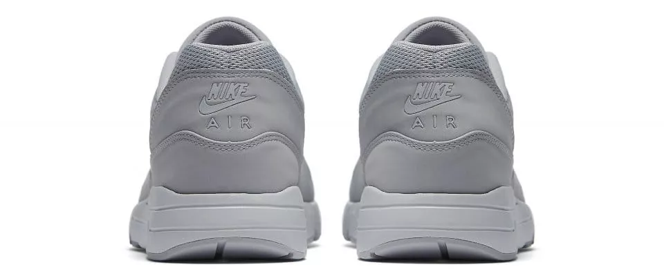 Air max 1 ultra 2.0 essential black  and  wolf outlet grey