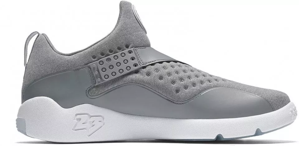 Schuhe JORDAN TRAINER ESSENTIAL