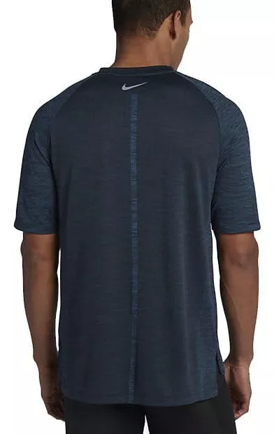 Nike dri fit medalist t clearance shirt