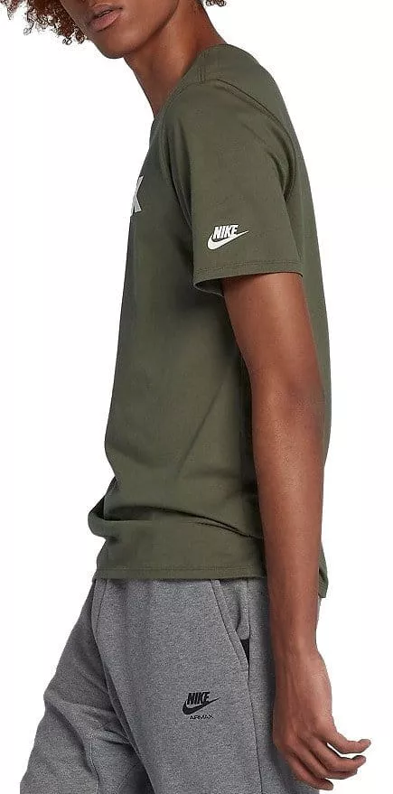 Pánské tričko s krátkým rukávem Nike Sportswear AM95