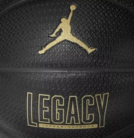 Bola Jordan rpm Legacy 2.0 8P Deflated