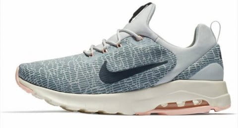 nike air max motion racer review