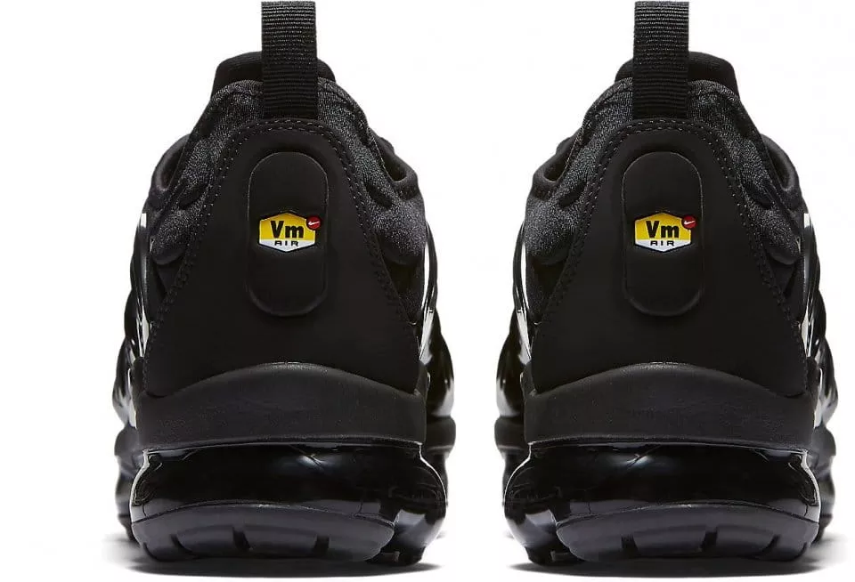 Nike AIR VAPORMAX PLUS Cipők