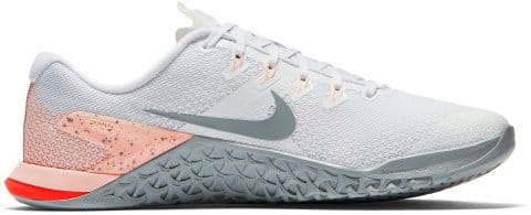 nike wmns metcon 4