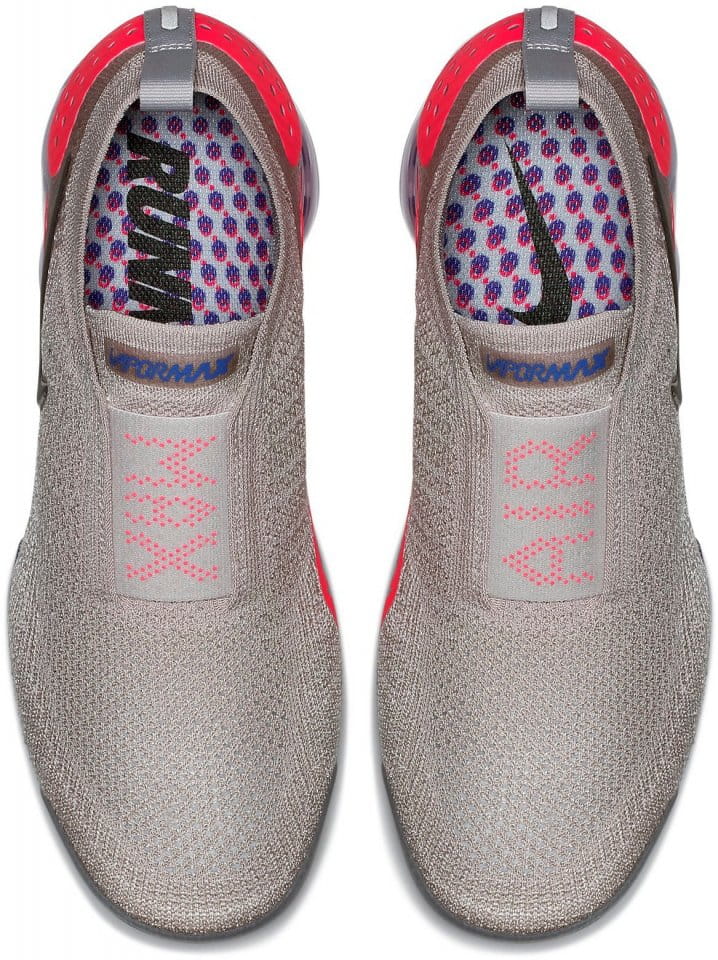 nike women's air vapormax flyknit moc 2 running shoes
