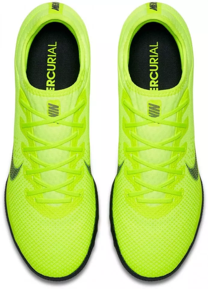 Nike VAPOR 12 PRO TF Futballcipő