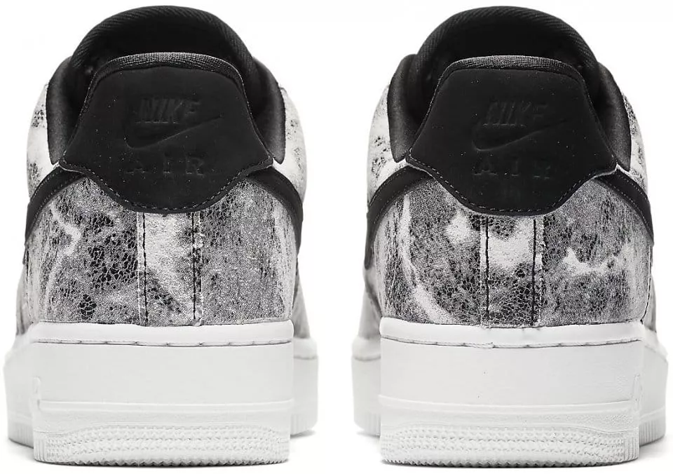 Shoes Nike WMNS AIR FORCE 1 07 LXX