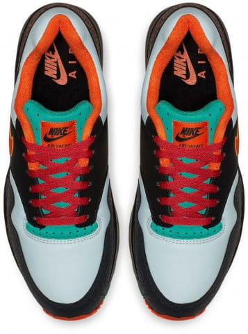 safari nike shoes