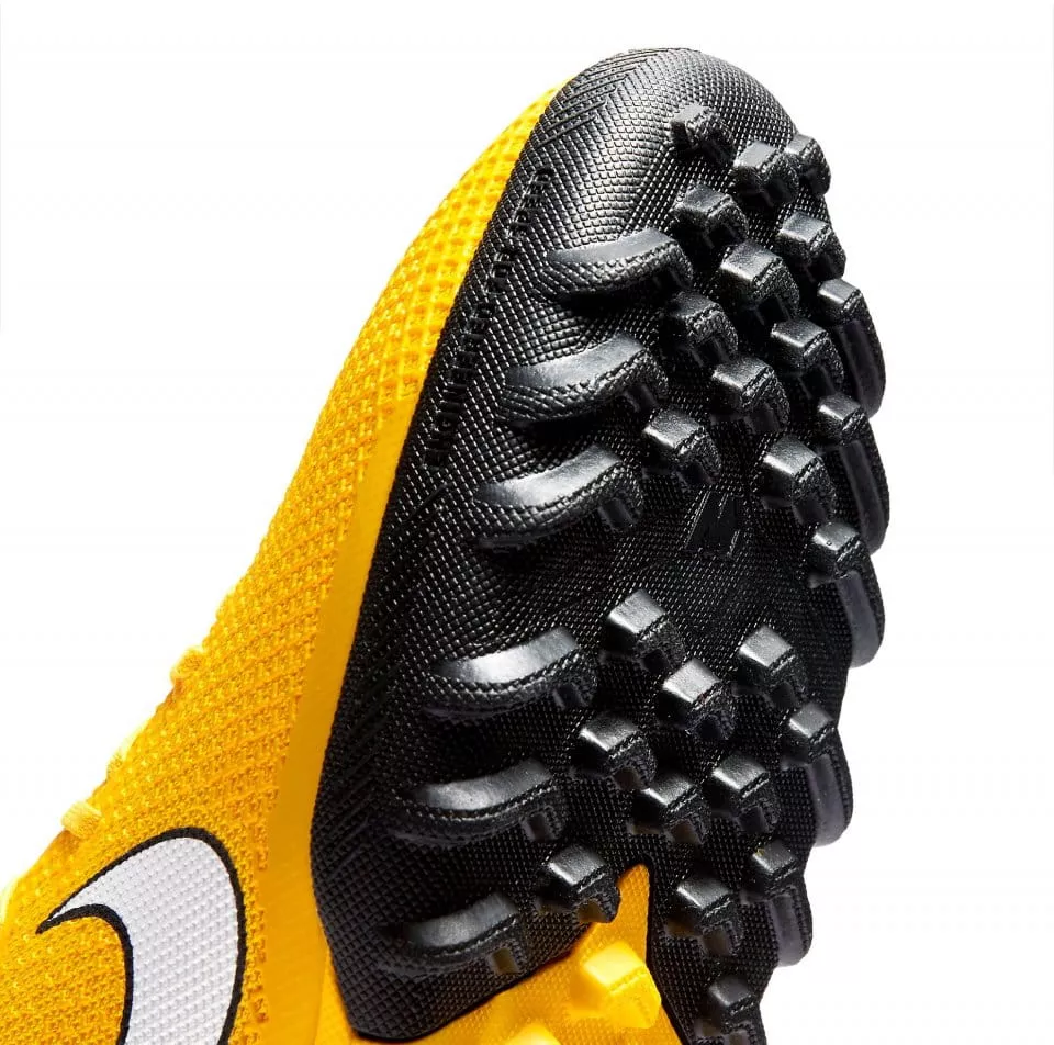 Ghete de fotbal Nike VAPORX 12 PRO NJR TF