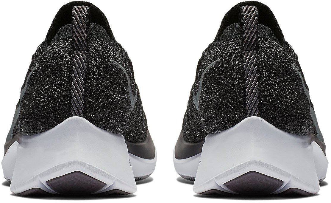 zoom fly flyknit size