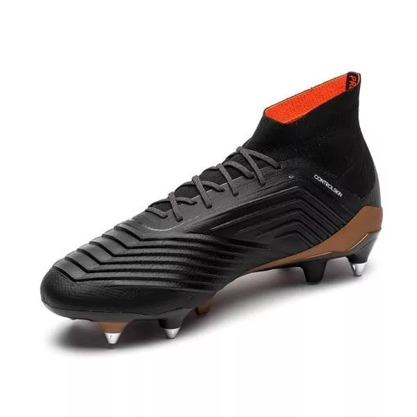 Football shoes adidas PREDATOR 18.1 SG