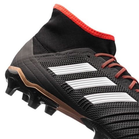Football shoes adidas PREDATOR 18.2 FG 