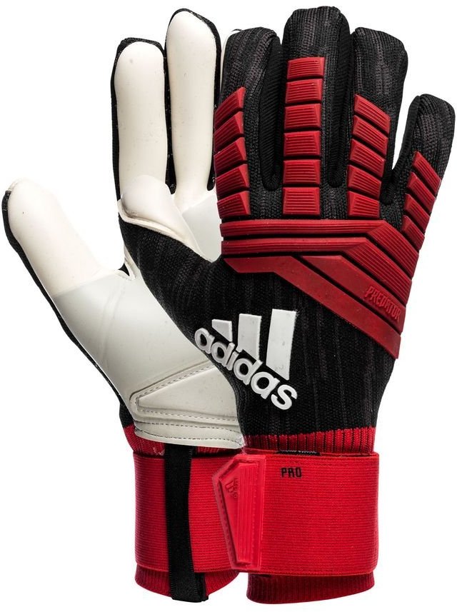 Goalkeeper's gloves adidas Predator PRO