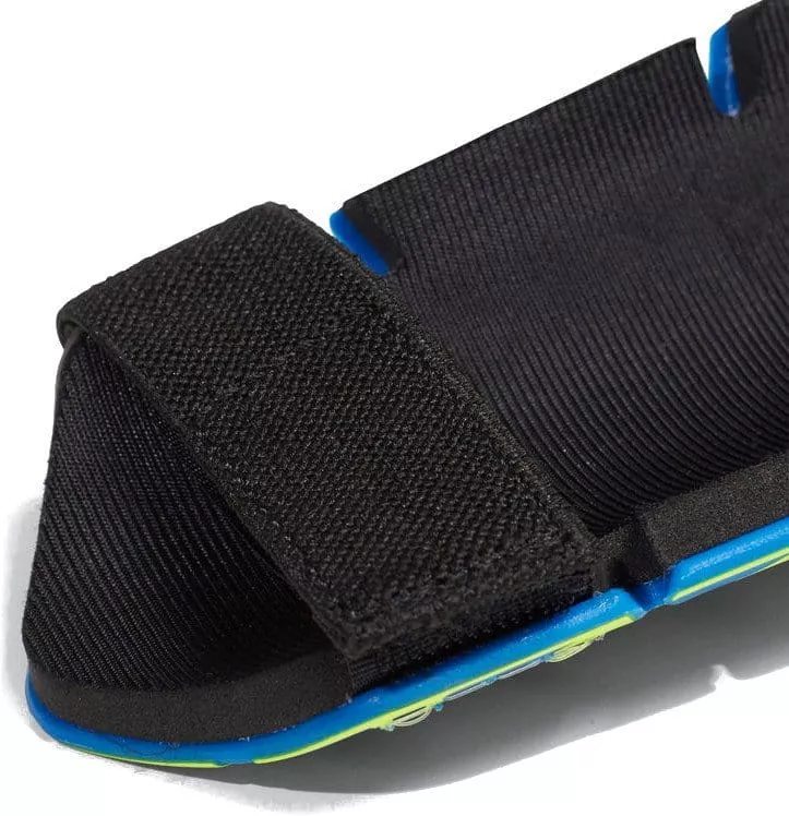 Fotbalové holenní chrániče adidas X Lite