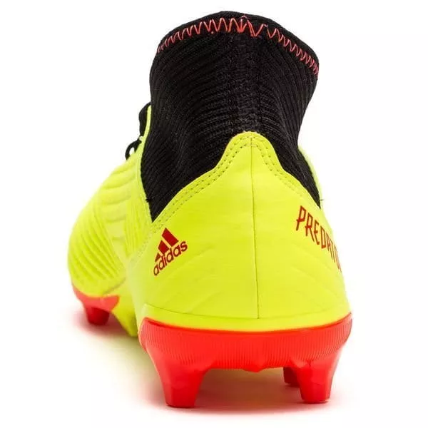 Football shoes adidas PREDATOR 18.3 FG