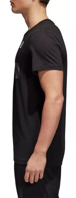 Tričko adidas BLACK PANTHER