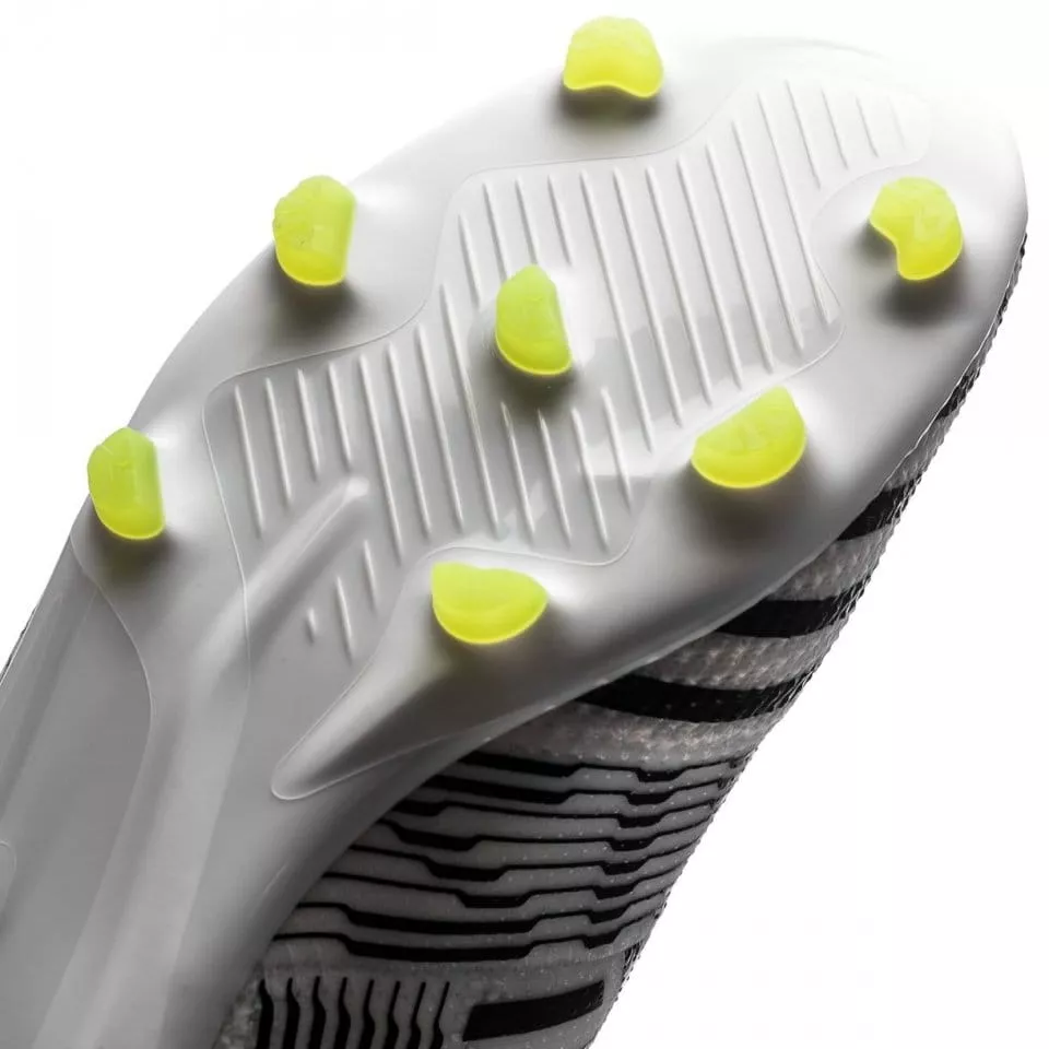 Ghete de fotbal adidas NEMEZIZ 17.1 FG J