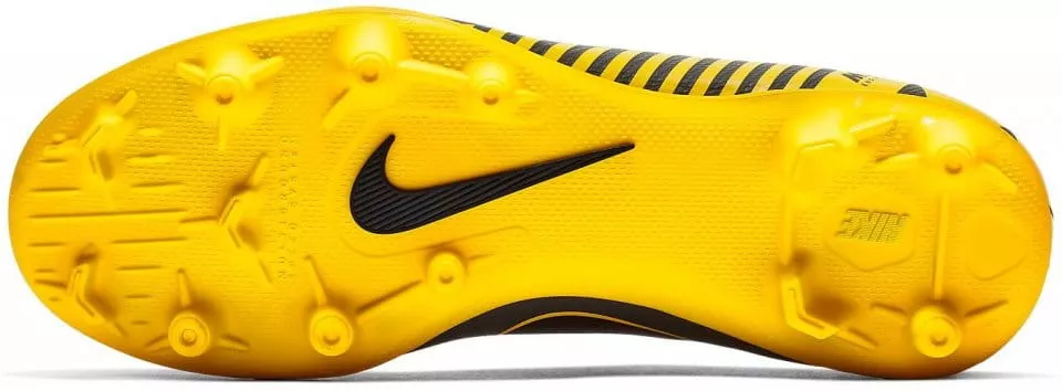 Nike JR VAPOR 12 CLUB GS FG/MG Futballcipő