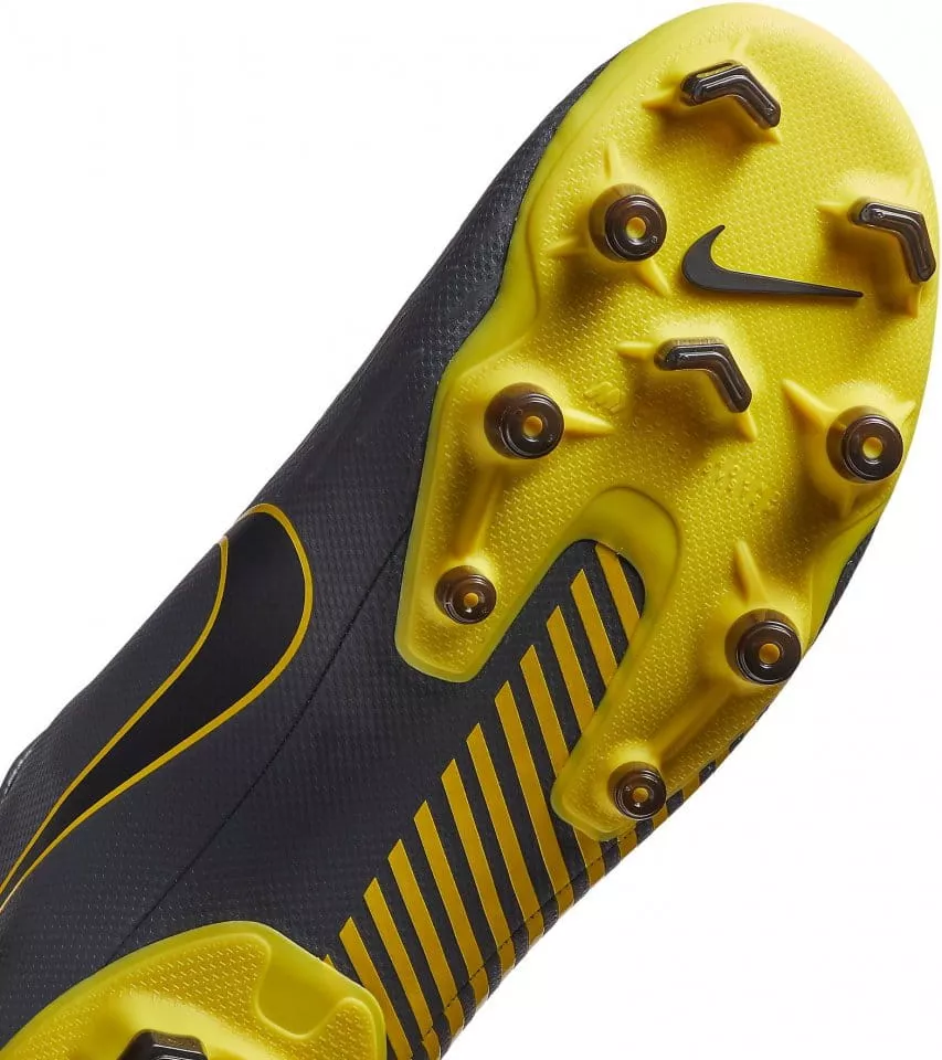 Nike VAPOR 12 ACADEMY FG/MG Futballcipő