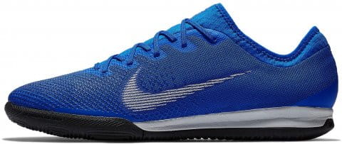 nike vapor indoor