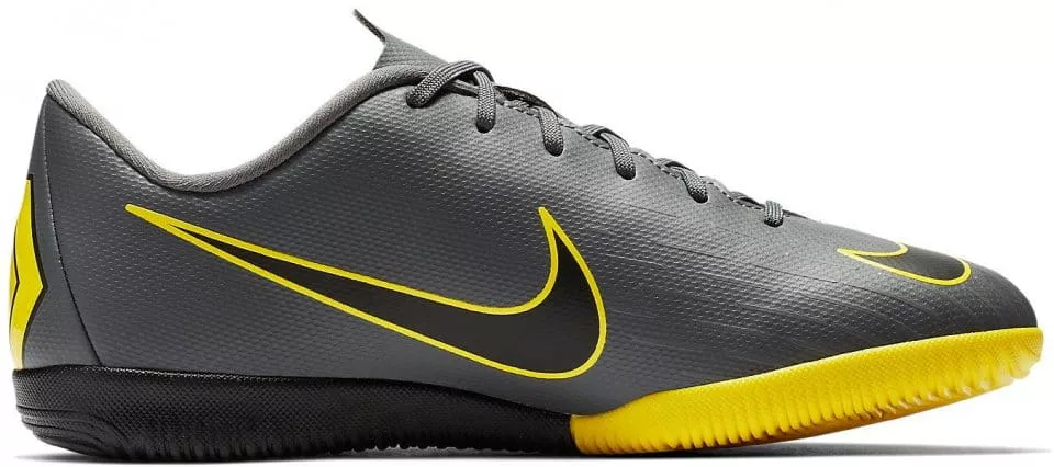 Dětské sálovky Nike Mercurial VaporX 12 Academy GS IC