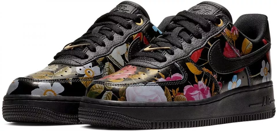 Dámská volnočasová obuv Nike Air Force 1 07 LXX