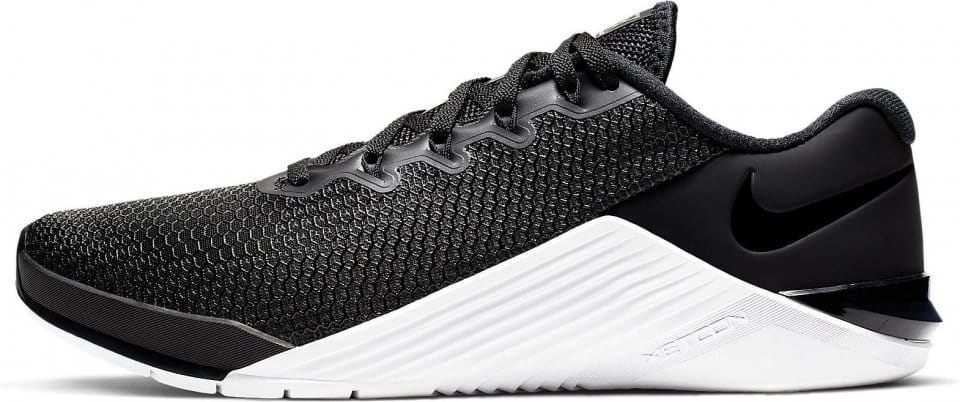 Nike WMNS METCON 5 Fitness cipők