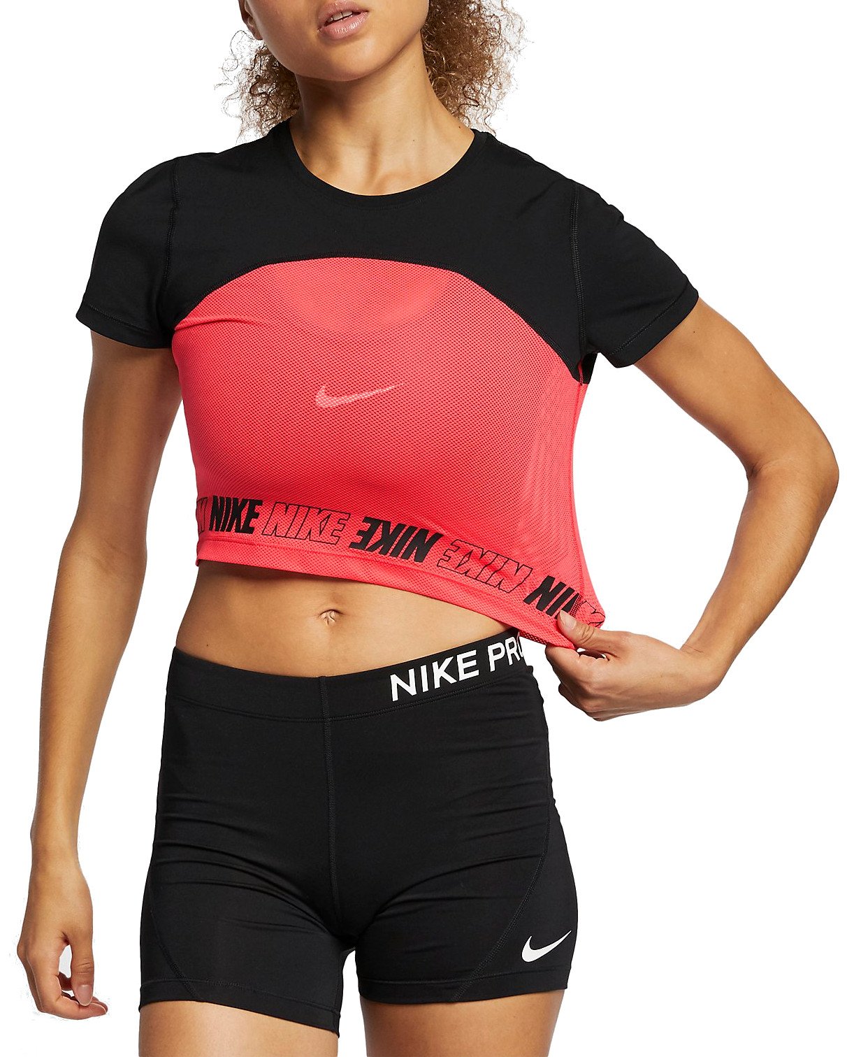 Dámské zkrácené tričko s krátkým rukávem Nike Pro