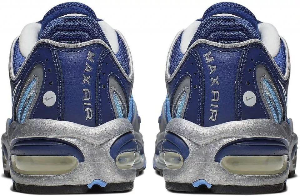 Shoes Nike AIR MAX TAILWIND IV
