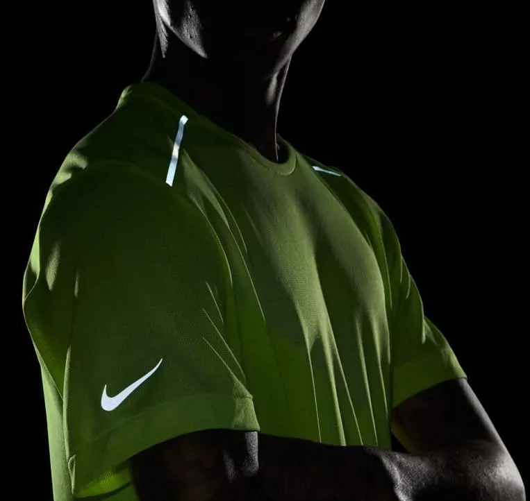 Pánské běžecké triko s krátkým rukávem Nike Tech Pack