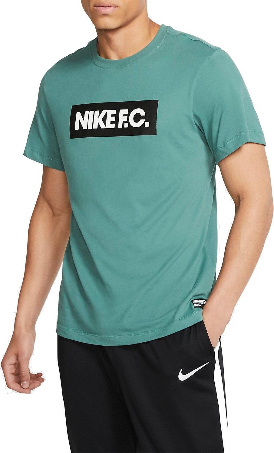 t shirt nike green