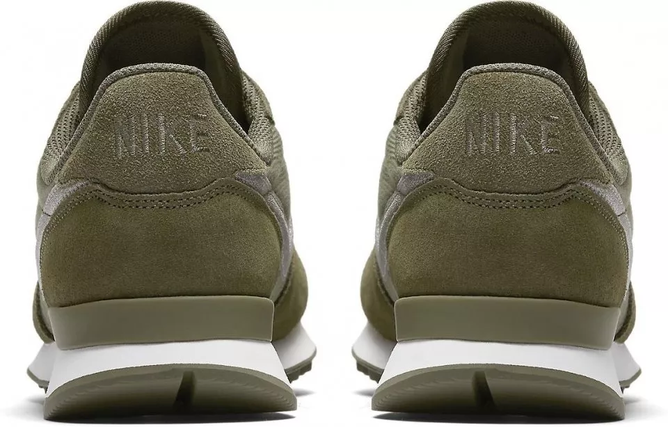 Nike internationalist green clearance woman