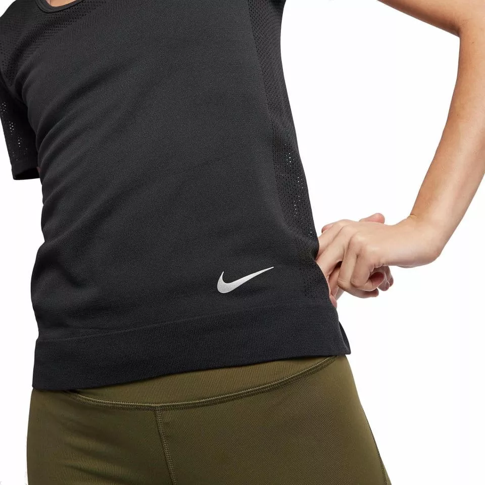 Dámské běžecké triko s krátkým rukávem Nike Infinite