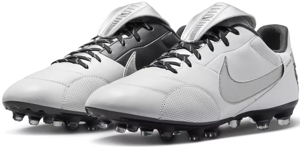 Chaussures de football Nike THE PREMIER III FG