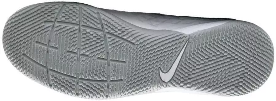 Sálovky Nike REACT LEGEND 8 PRO IC