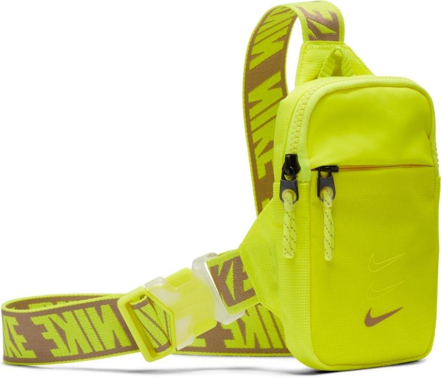 Ledvinka Nike Sportswear Essentials