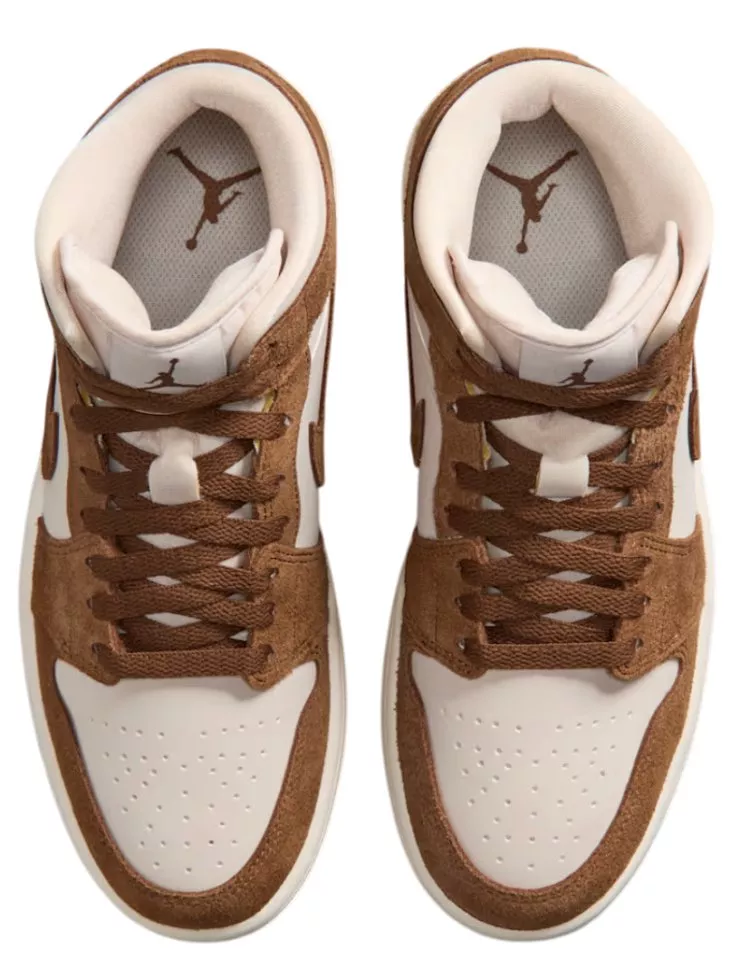 Jordan Air 1 Mid Cipők