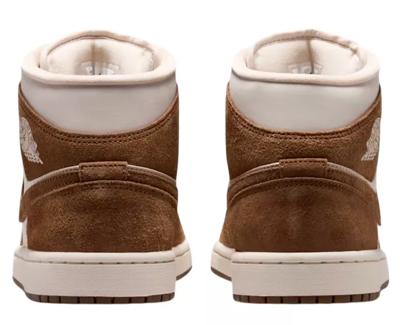 Jordan Air 1 Mid Cipők