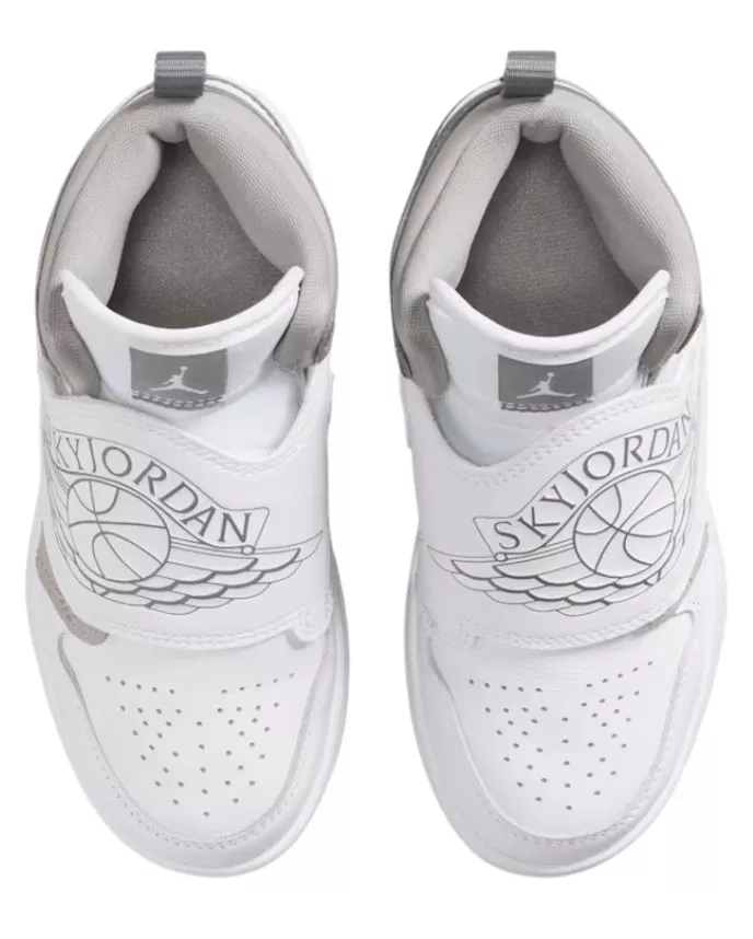 Incaltaminte Jordan Sky 1