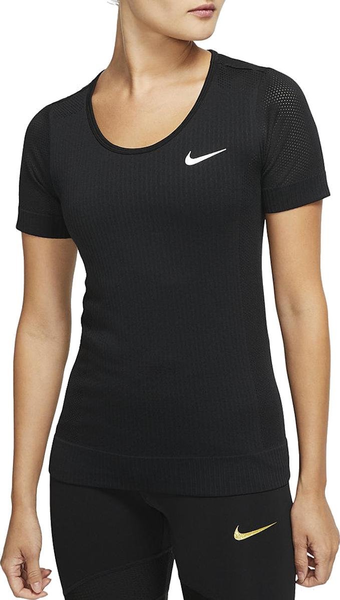 T-shirt Nike W NK INFINITE TOP SS