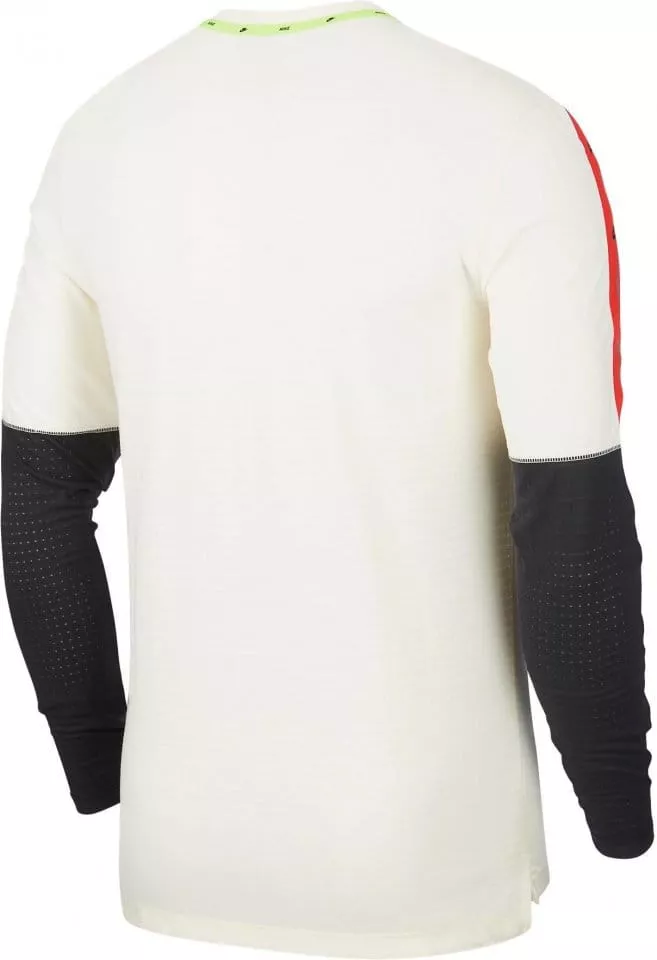 Pánské běžecké tričko s dlouhým rukávem Nike Wild Run