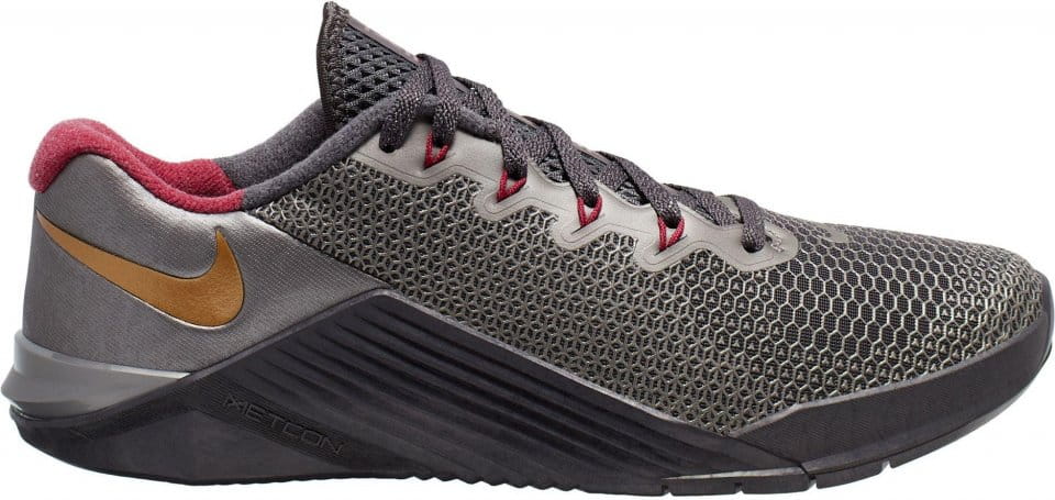 Nike WMNS METCON 5 Fitness cipők