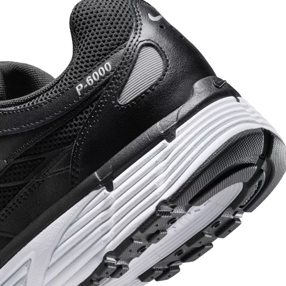 Παπούτσια Nike P-6000