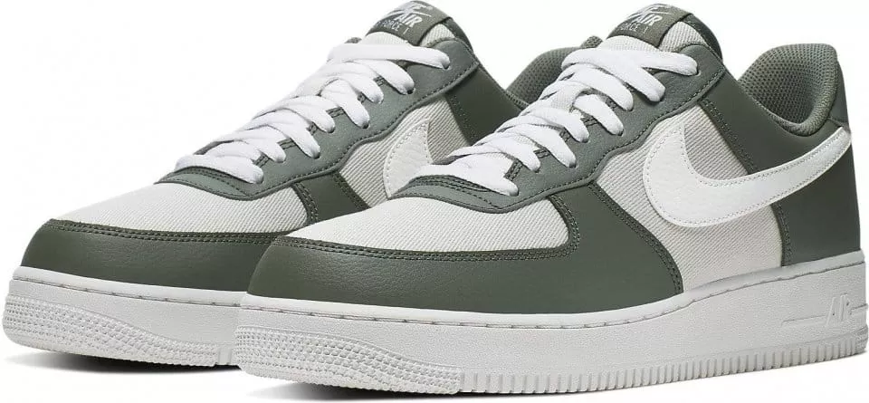 Shoes Nike AIR FORCE 07 1