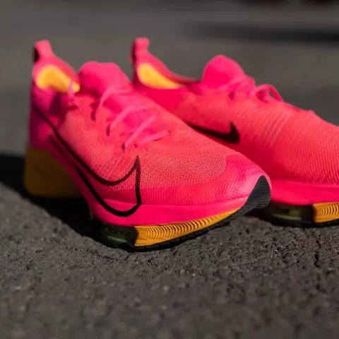Pantofi de alergare Nike Air Zoom Tempo NEXT%