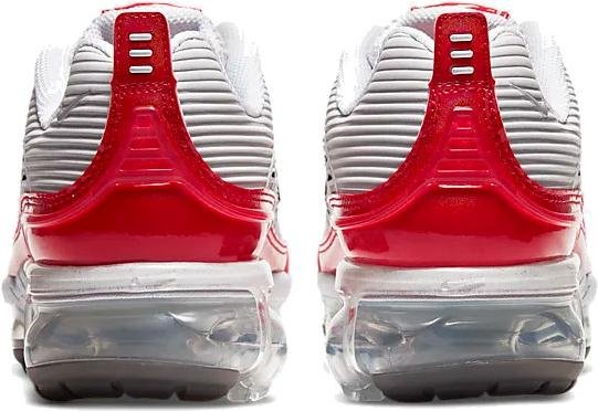 red and white vapormax 360