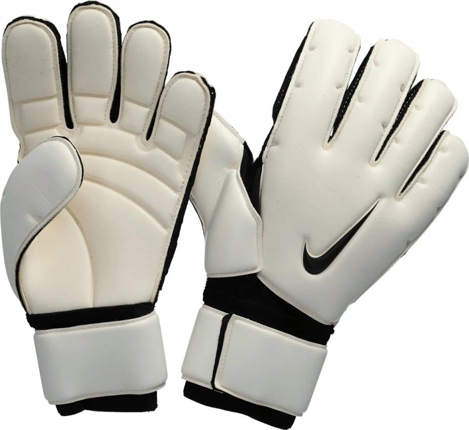 nike spyne pro goalkeeper gloves