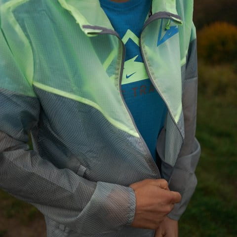 nike trail windrunner